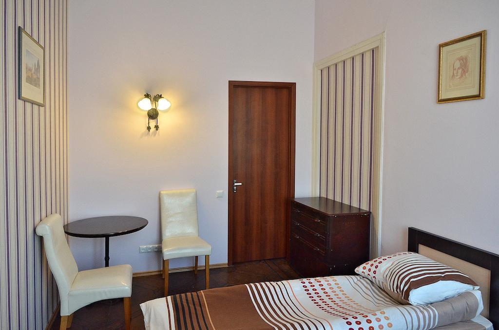 Griboedov Hostel & Suites Tiflis Exterior foto