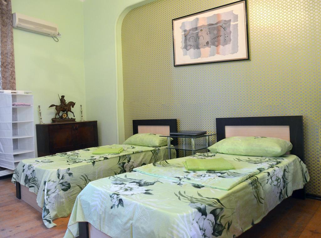 Griboedov Hostel & Suites Tiflis Habitación foto